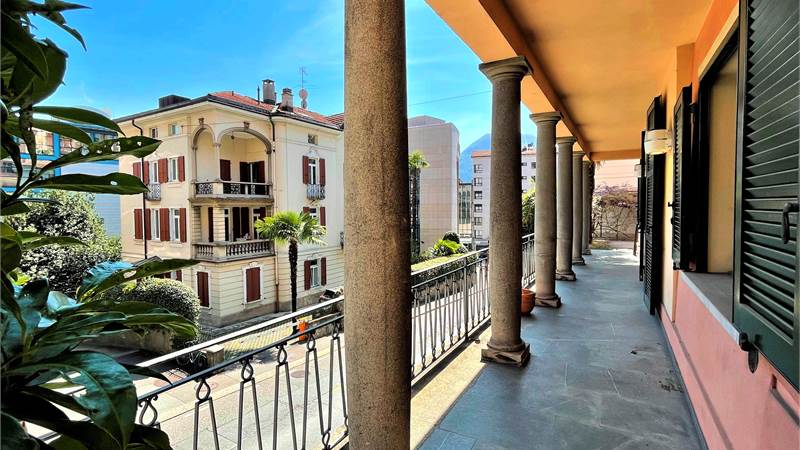 Lugano centro: appartamento 5 locali con giardino 