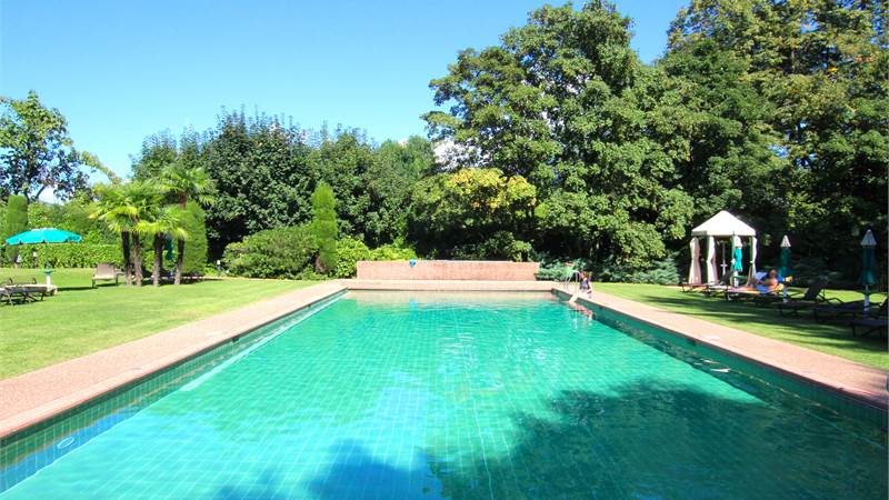 Gentilino: 3.5-room apartment, 150 sqm, renovated, pool, midst of nature