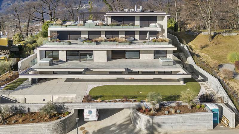 Massagno: luxurious 5.5-room apartment in new building  with lake view