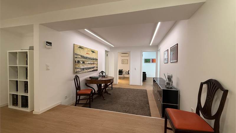 Lugano: luminoso ufficio 5 locali in via Nassa 